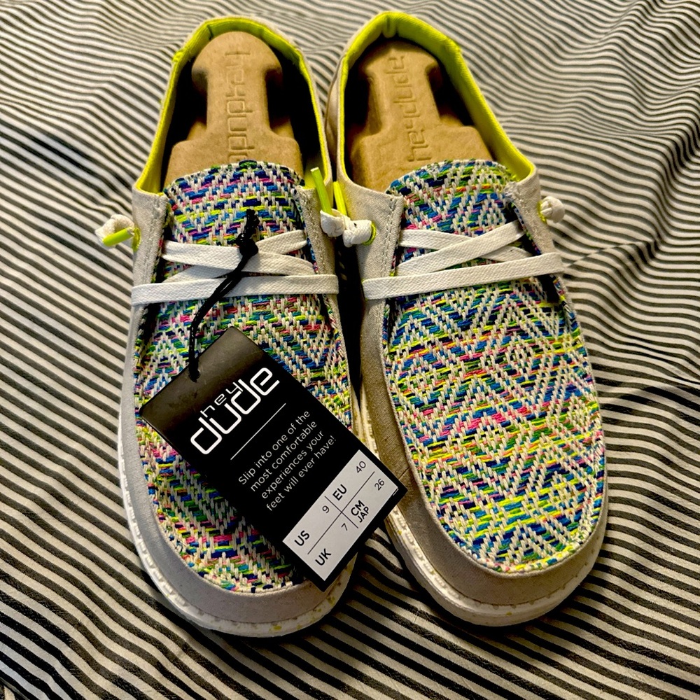Hey Dude Womens Size 9 Wendy Playa Fiesta Beach Party Slip On Casual Shoes